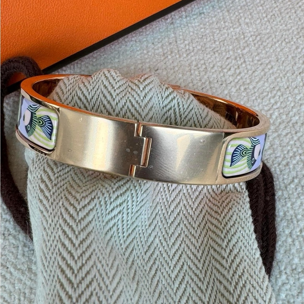 Hermes - Picture 7 of 7